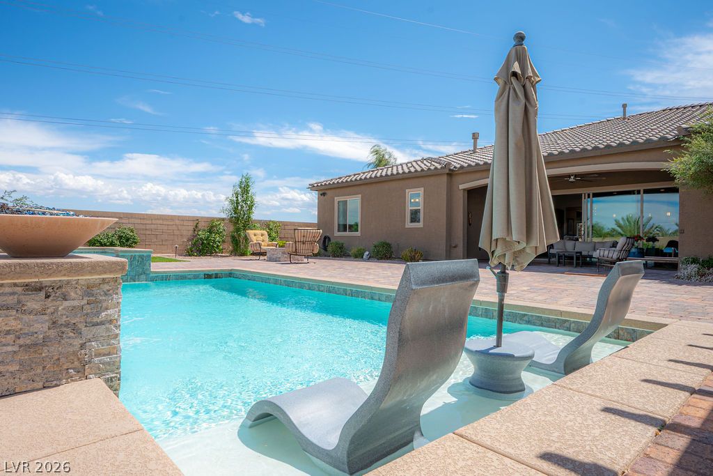 6200 Carol Butte Court Property Photo 16