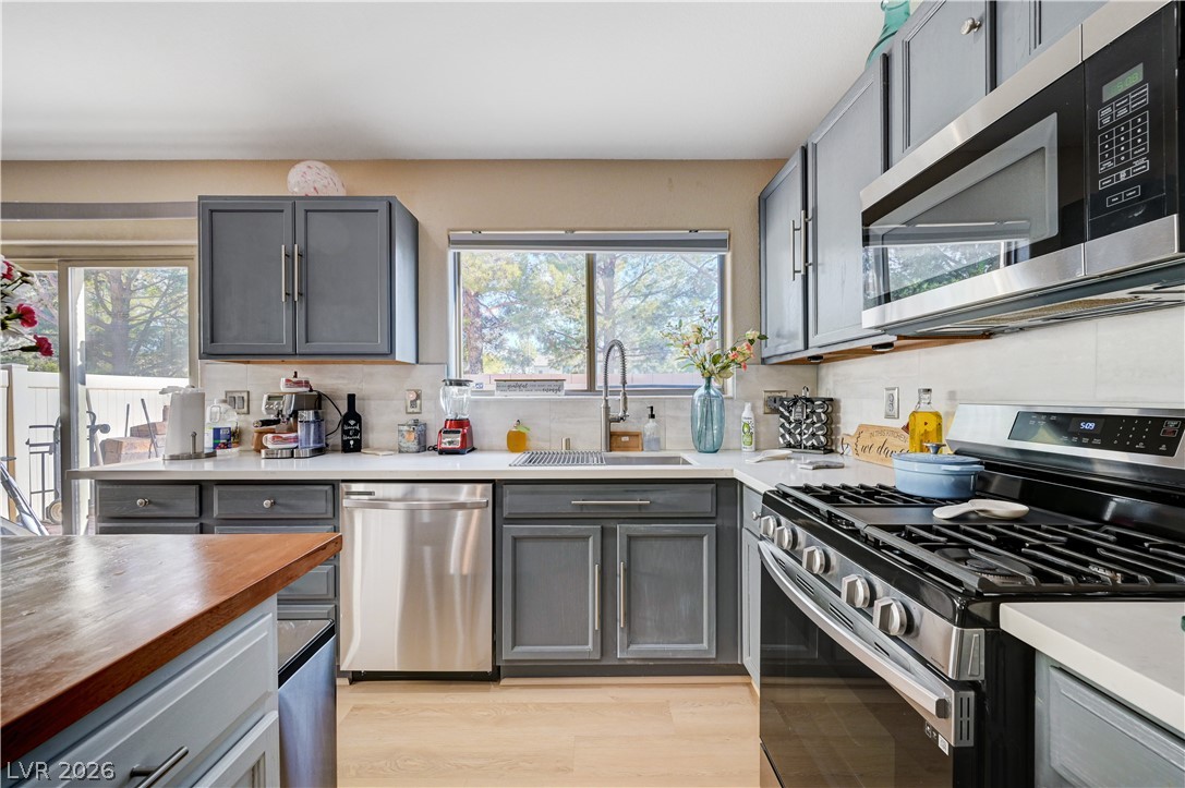 523 Braided River Avenue Property Photo 8