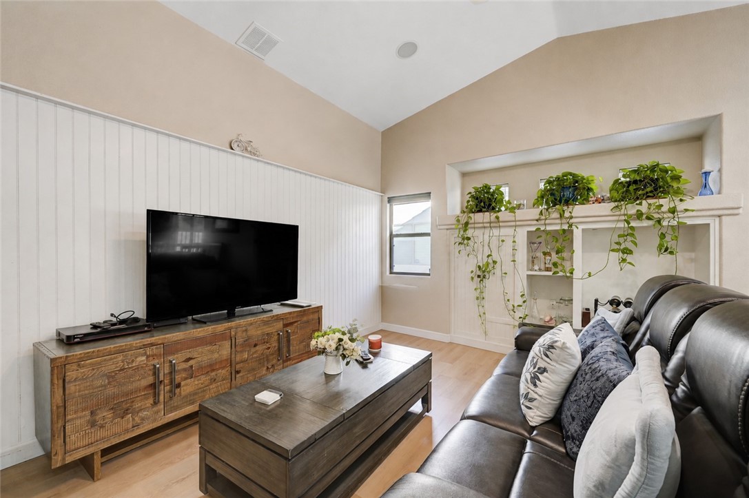 523 Braided River Avenue Property Photo 18