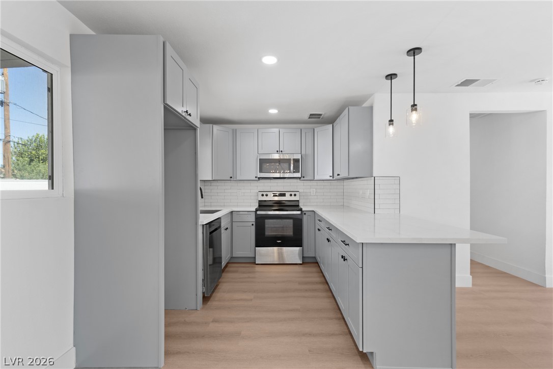 1674 D Street Property Photo 6