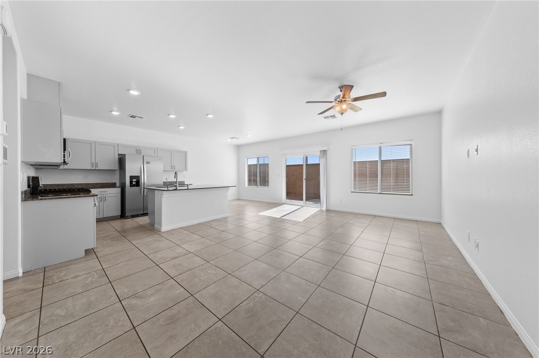 10831 Lexus Court Property Photo 5