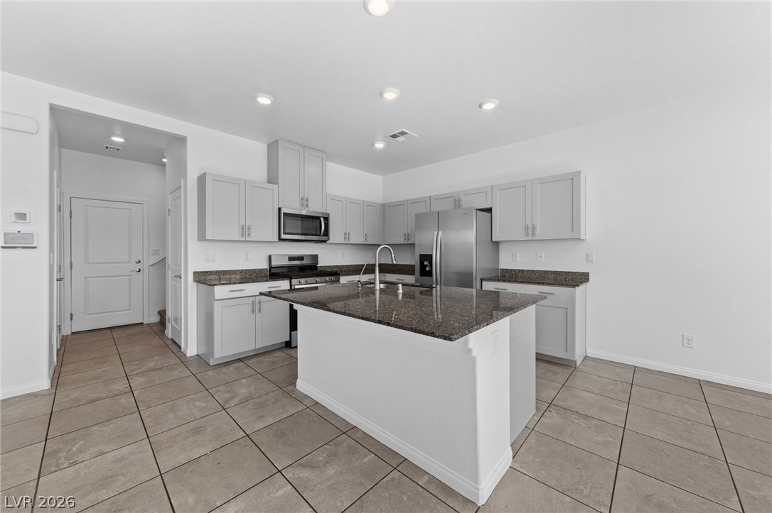10831 Lexus Court Property Photo 7