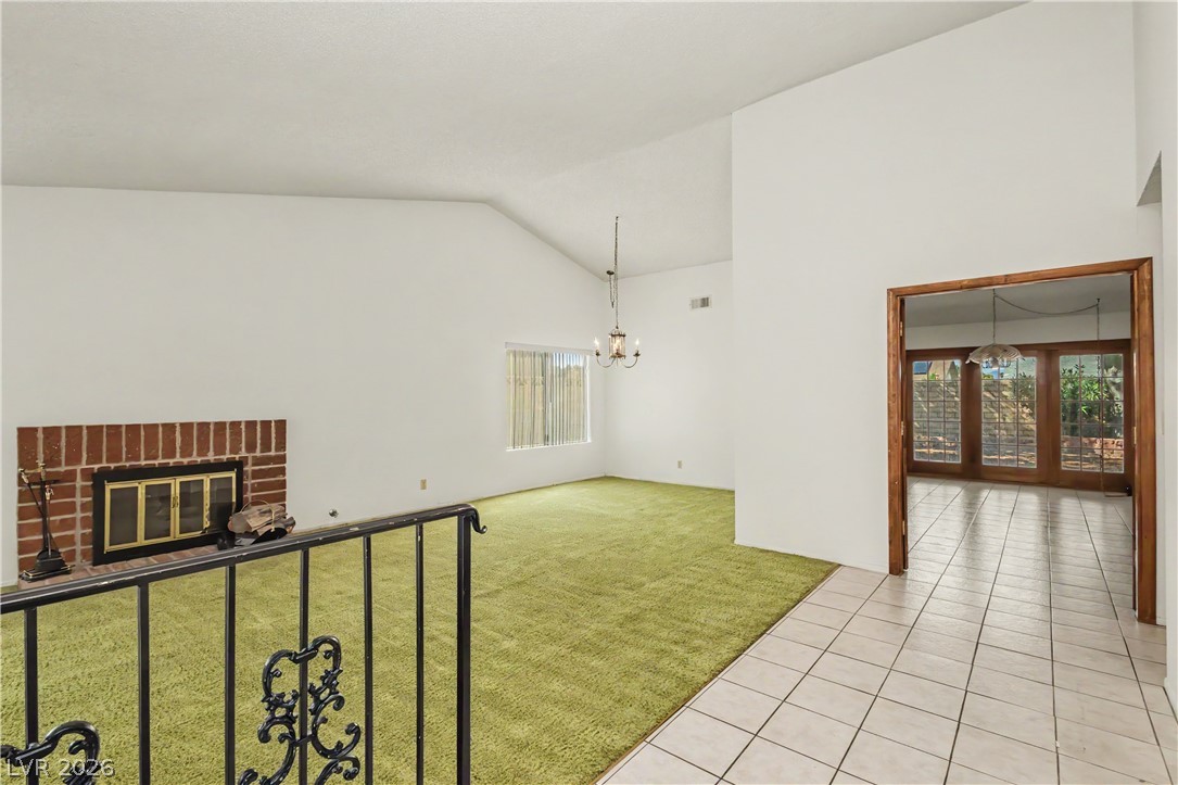 6592 Peachtree Lane Property Photo 5