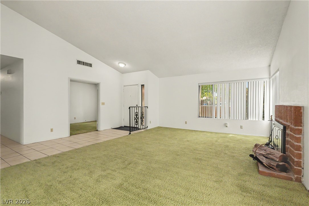 6592 Peachtree Lane Property Photo 9