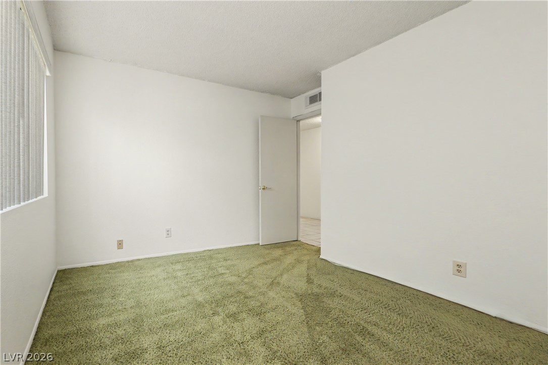 6592 Peachtree Lane Property Photo 19
