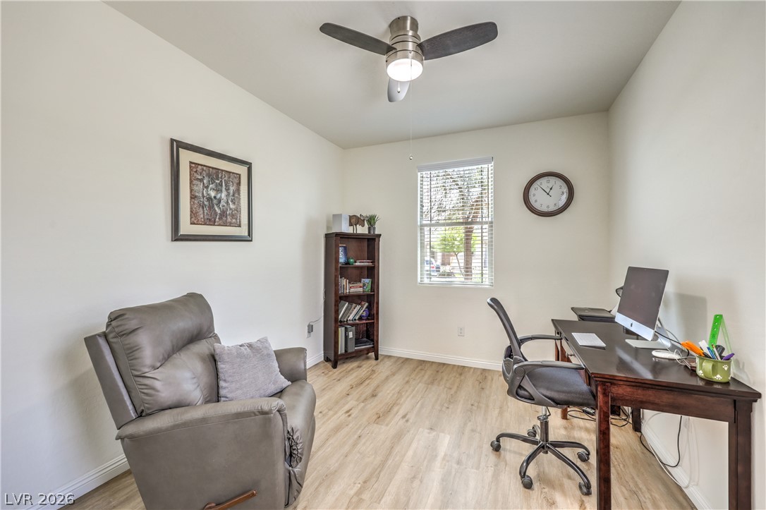 2376 Elmont Avenue Property Photo 20