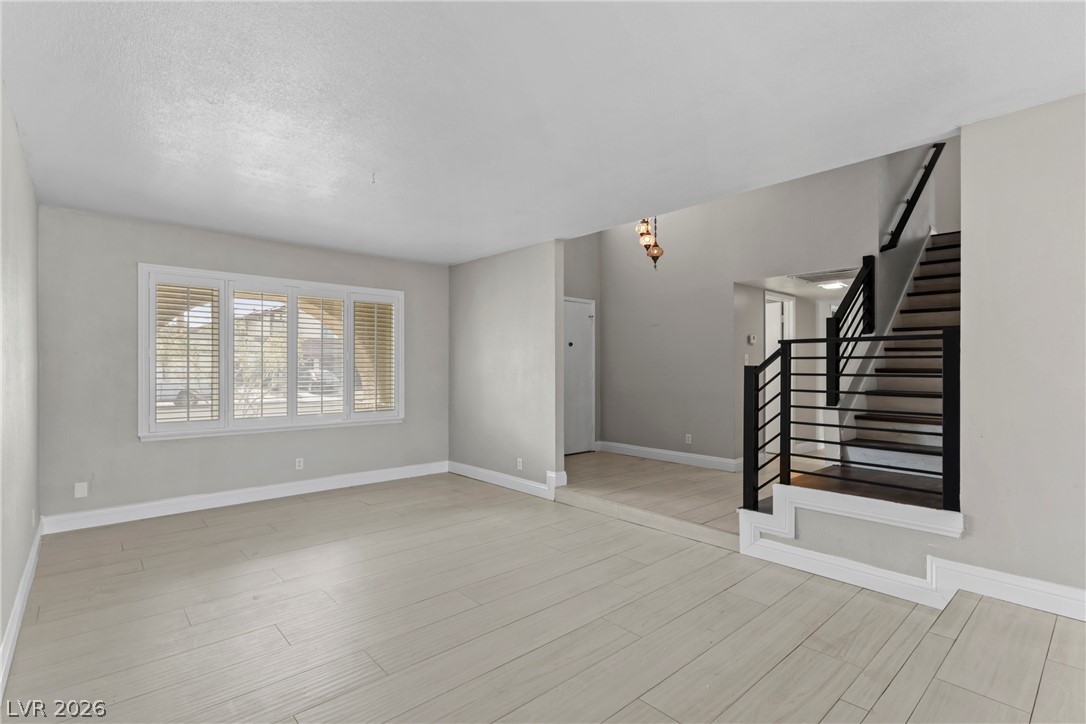 2109 Verdinal Drive Property Photo 8