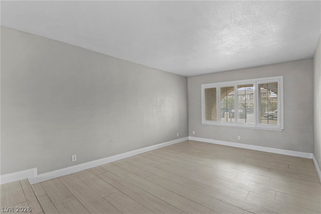 2109 Verdinal Drive Property Photo 10