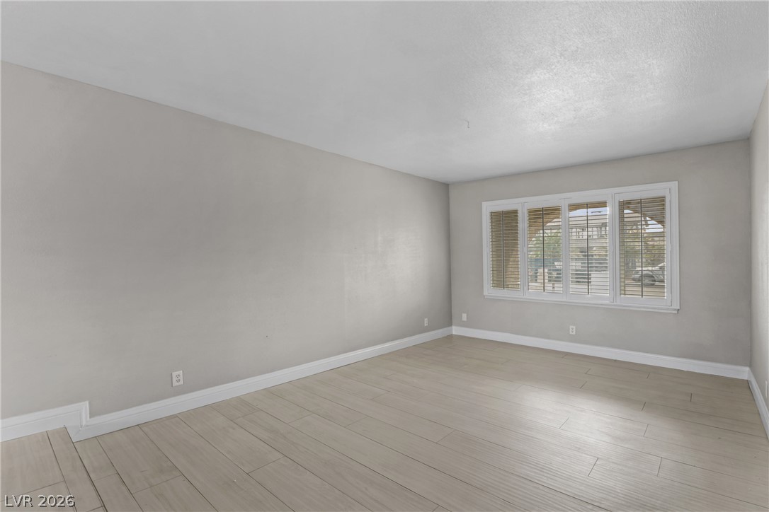 2109 Verdinal Drive Property Photo 12