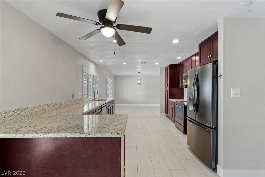 2109 Verdinal Drive Property Photo 21