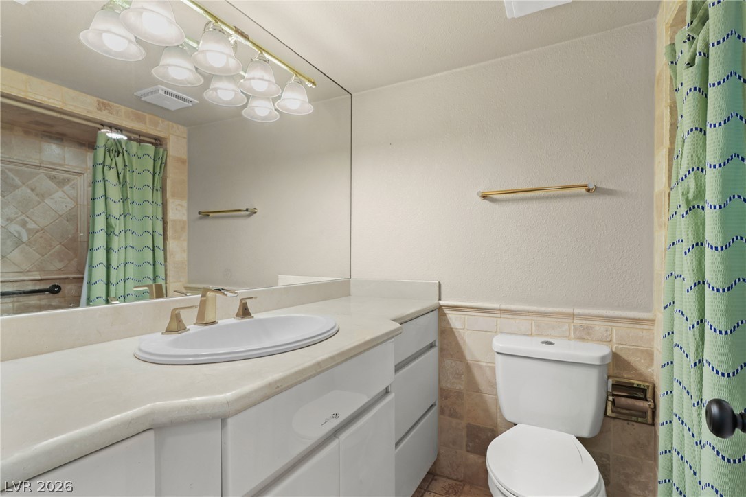 2109 Verdinal Drive Property Photo 25