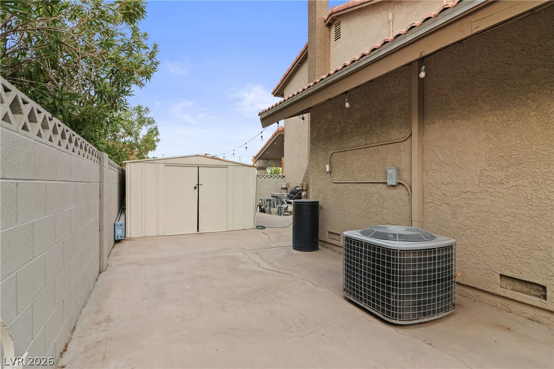 2109 Verdinal Drive Property Photo 49
