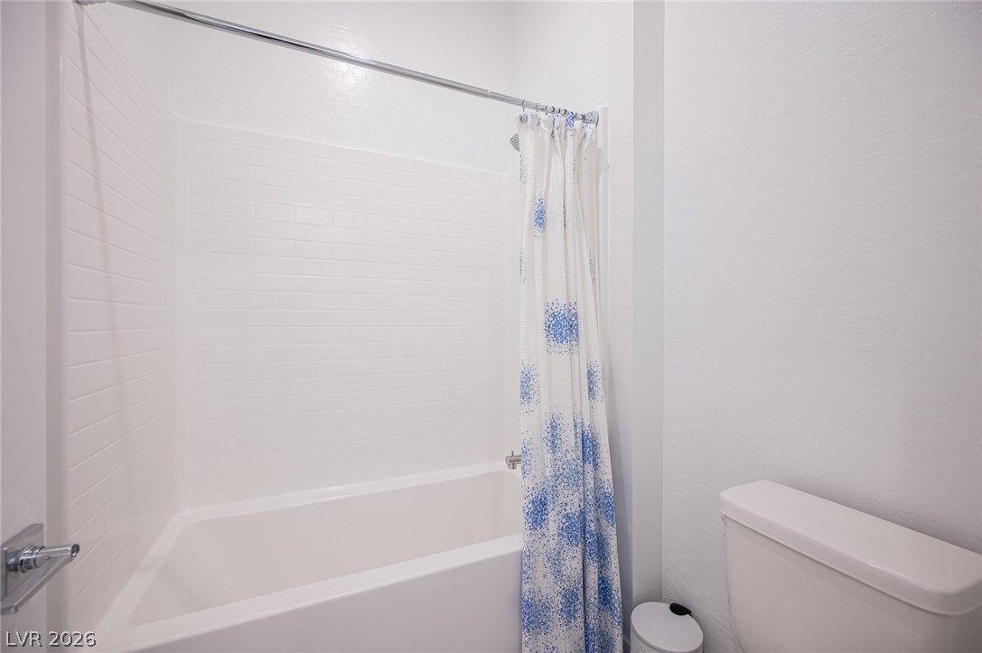 3904 Aiden Creek Avenue Property Photo 47
