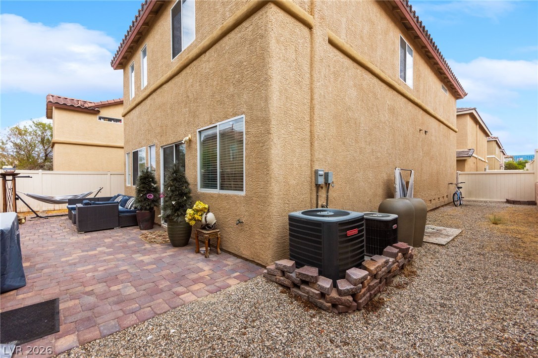 11905 Haven Street Property Photo 5
