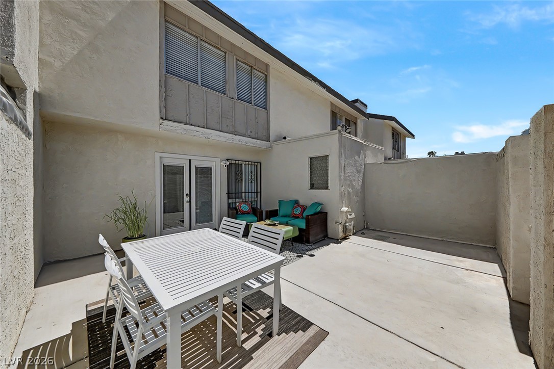 572 Willow Green Drive Property Photo 34