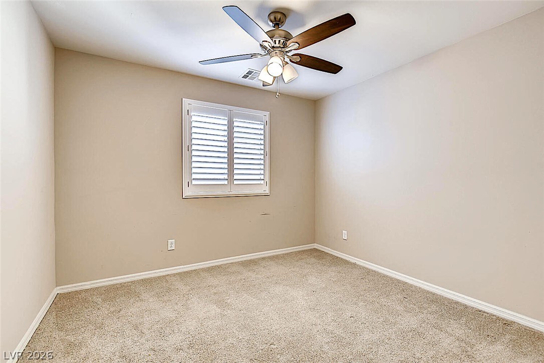 8117 Ancient Oaks Avenue Property Photo 19