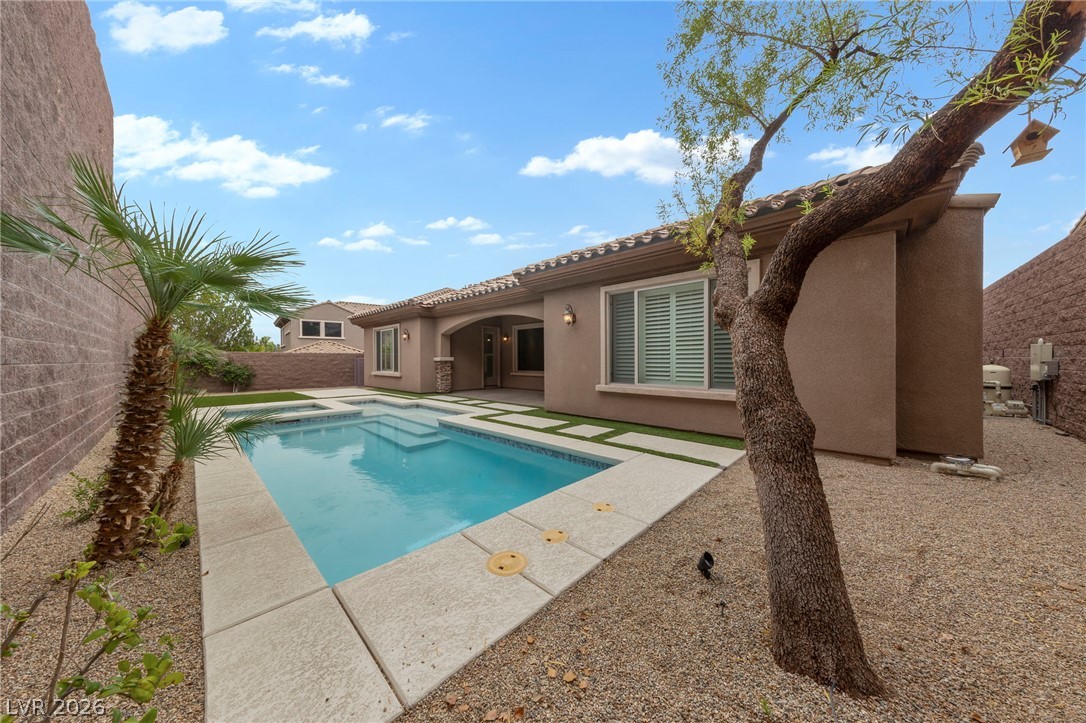 2776 Liberation Drive Property Photo 4