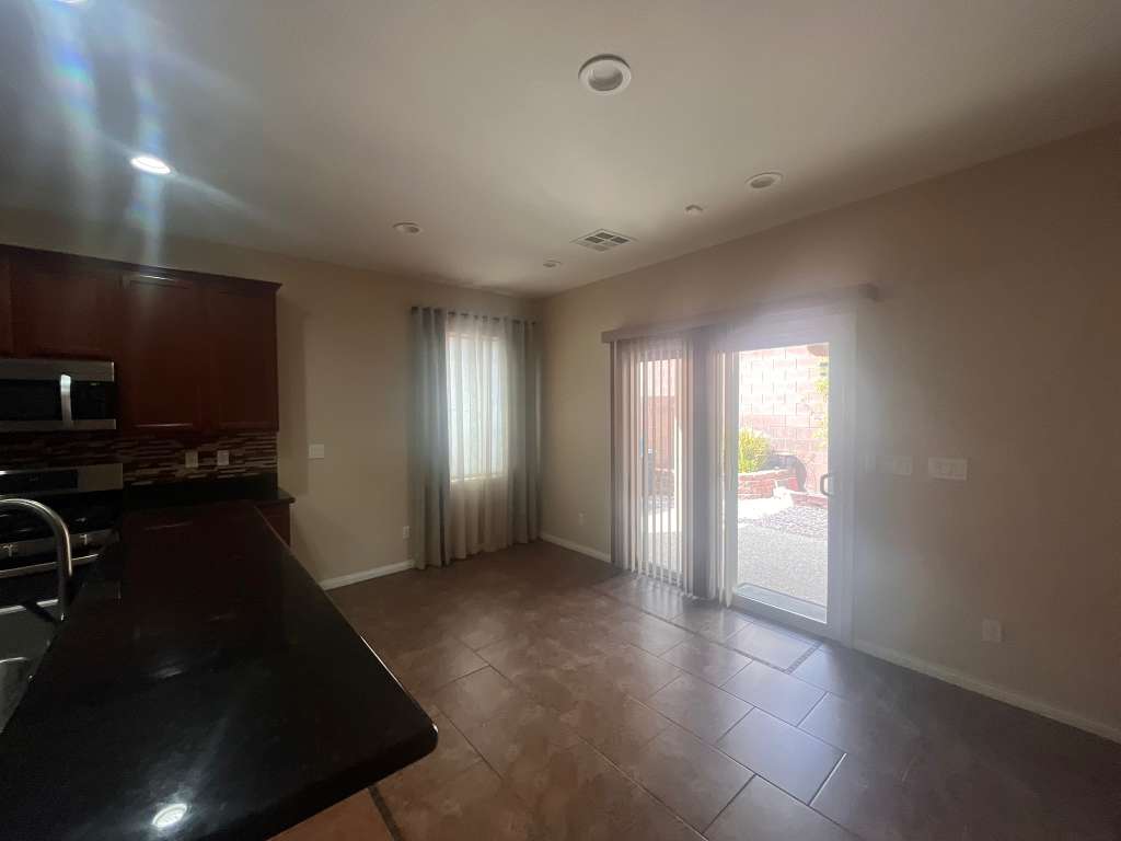 9763 White Lilac Street Property Photo 4