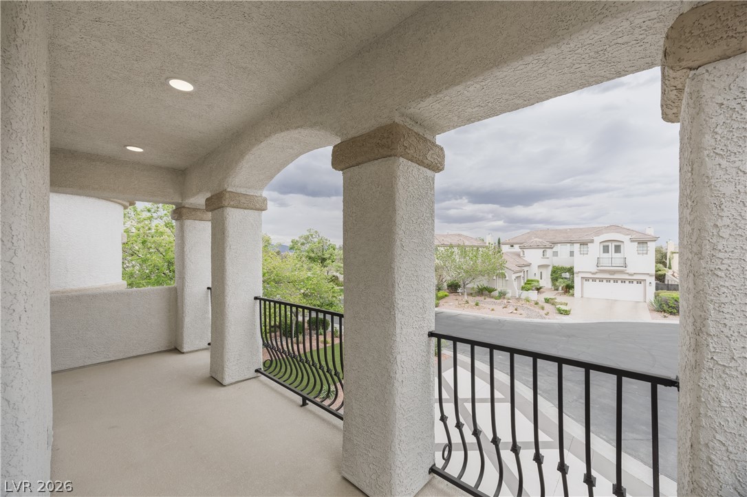 305 Prince Charming Court Property Photo 75