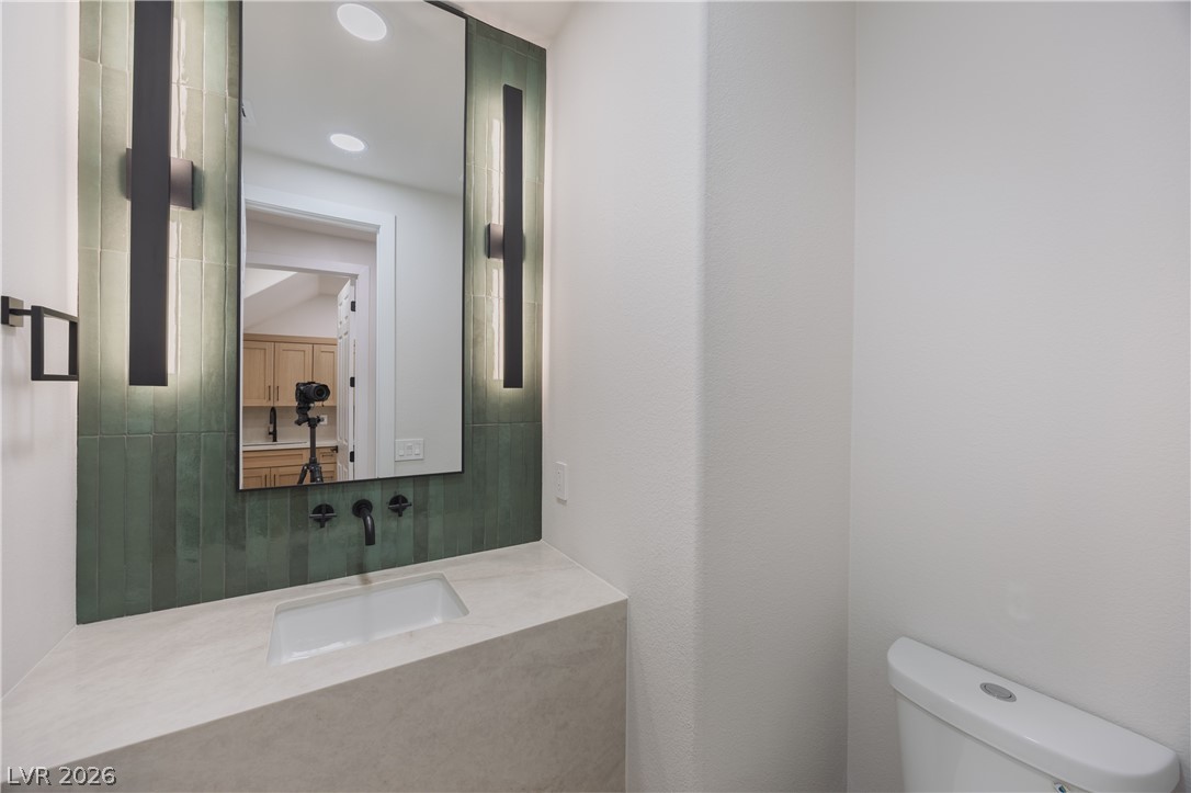 305 Prince Charming Court Property Photo 89