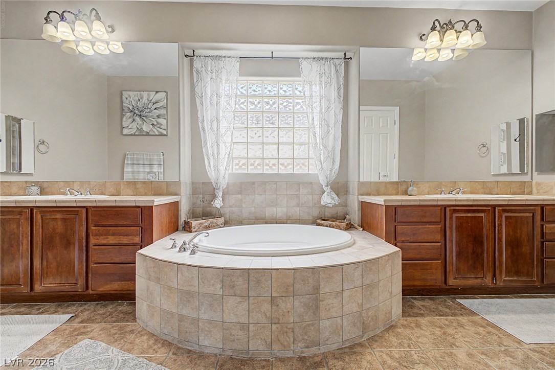 8226 Mount Logan Court Property Photo 4