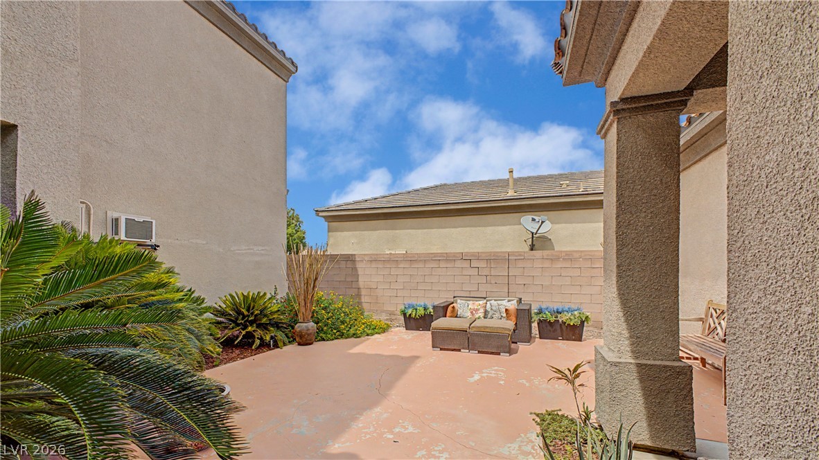 8226 Mount Logan Court Property Photo 9