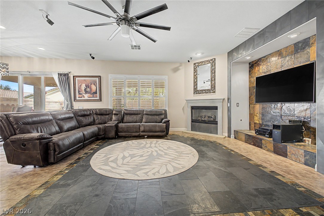 8226 Mount Logan Court Property Photo 15