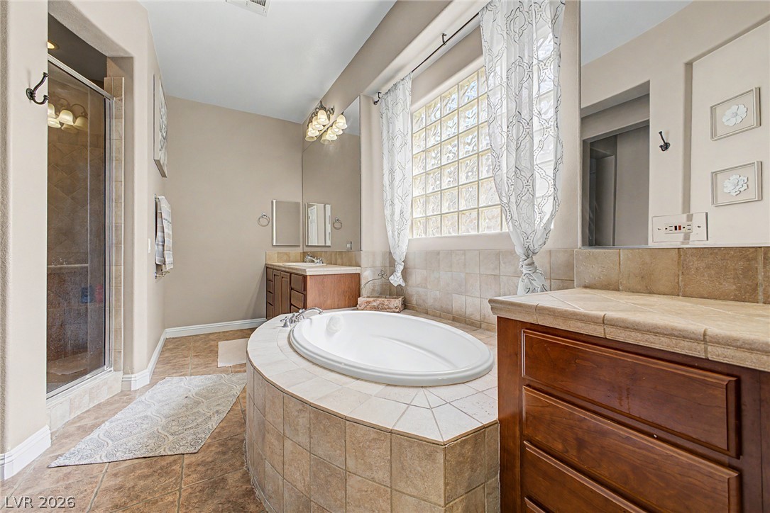 8226 Mount Logan Court Property Photo 22