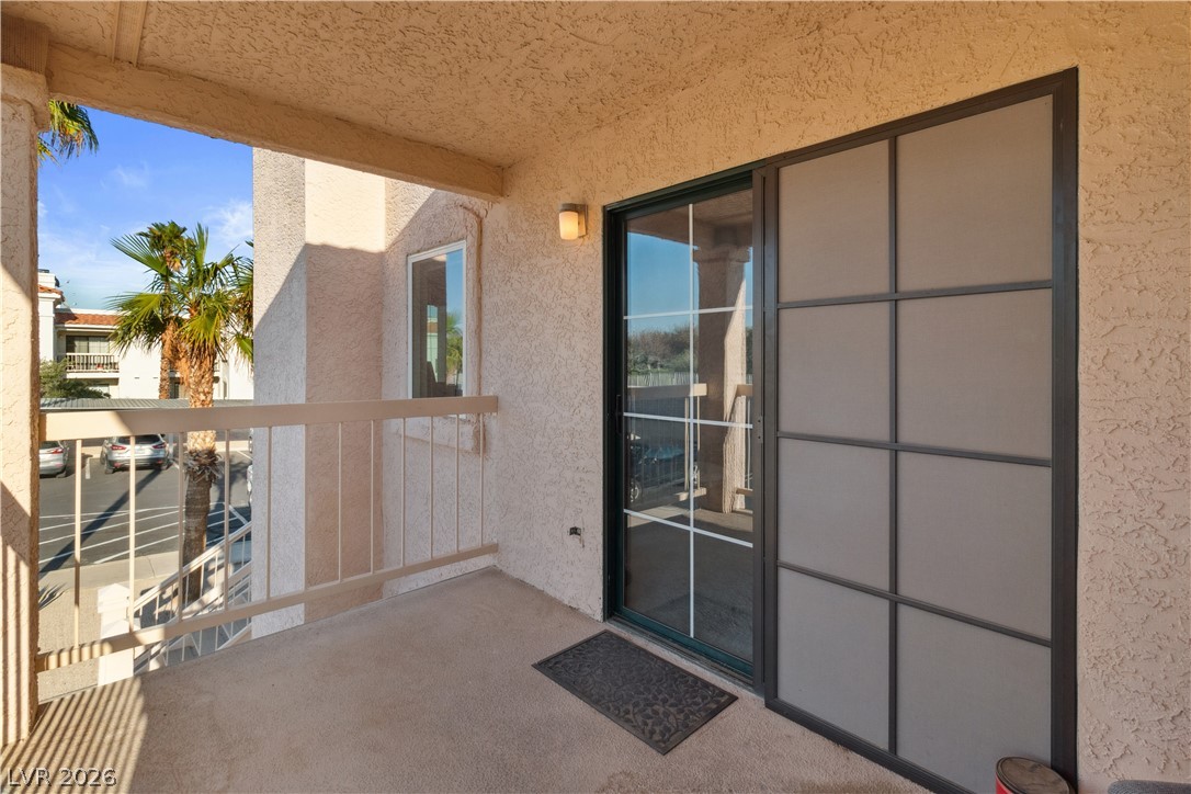 1928 Las Palmas Lane 228 Property Photo 40