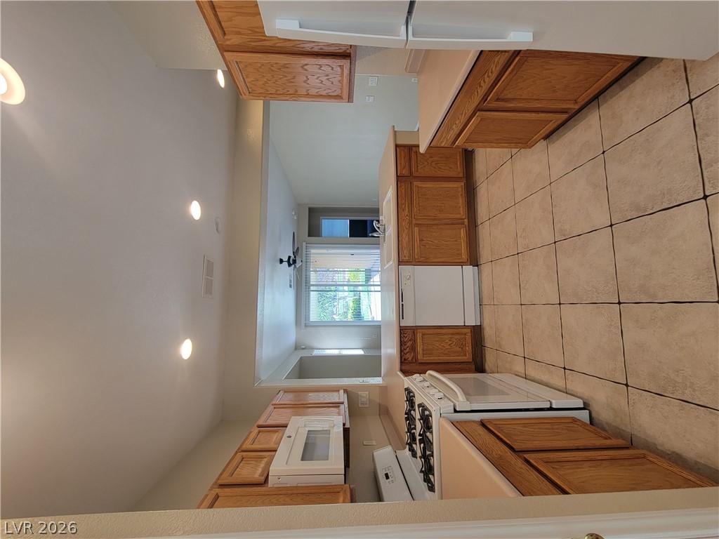 3593 Australian Cloud Drive 0 Property Photo 5
