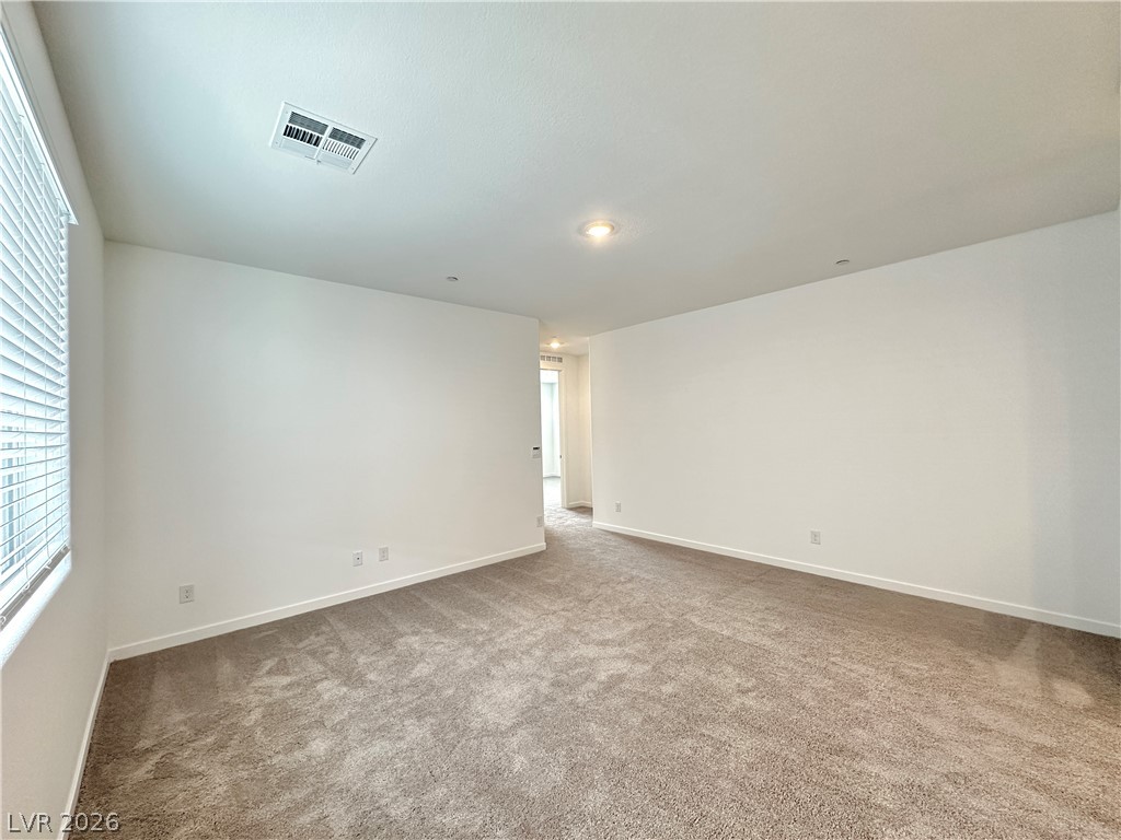 563 Mountain Robin Avenue Property Photo 13