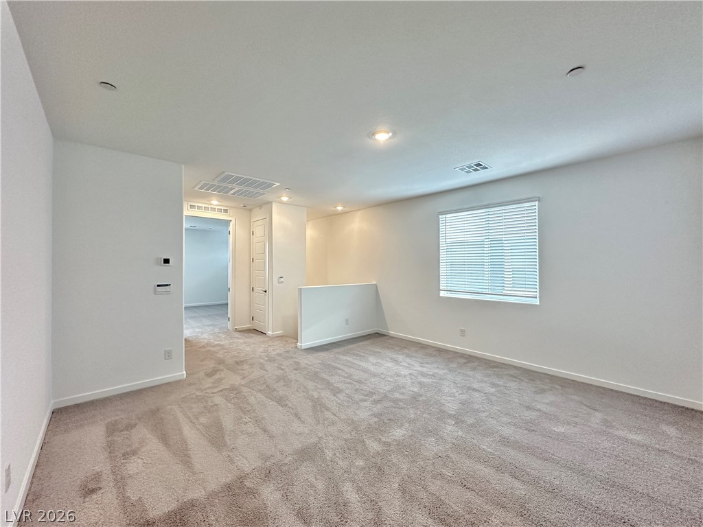563 Mountain Robin Avenue Property Photo 15