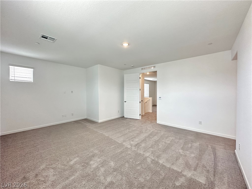 563 Mountain Robin Avenue Property Photo 18