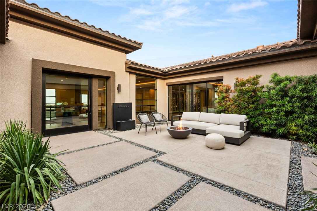 11142 San Terrazo Place Property Photo 3