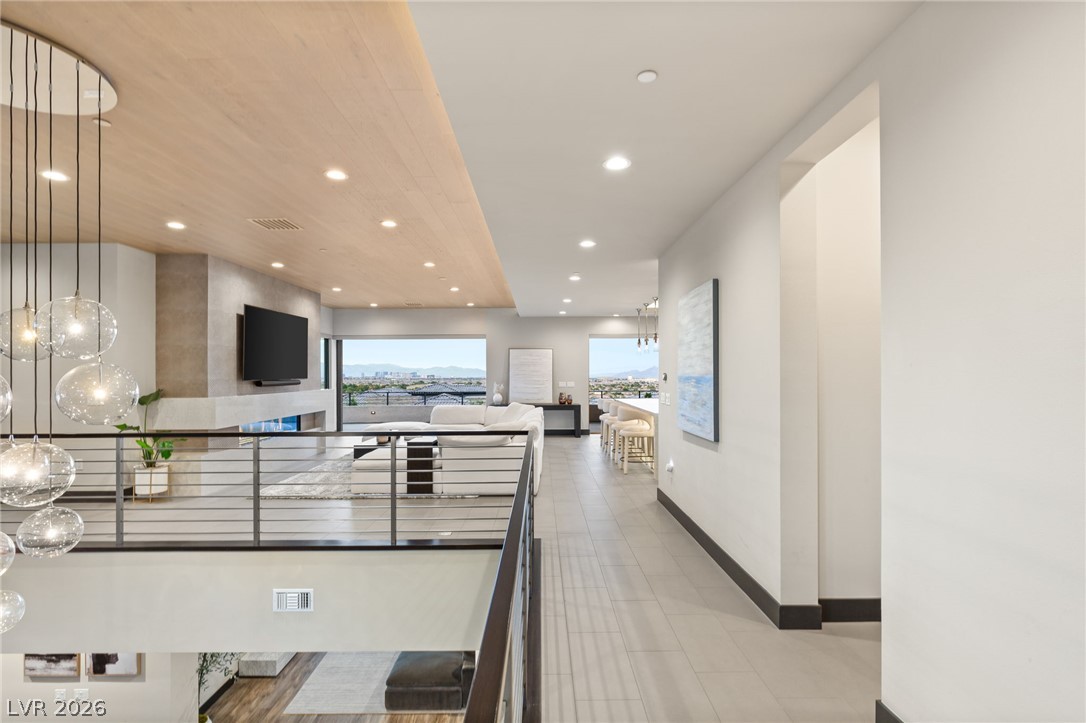 11142 San Terrazo Place Property Photo 6