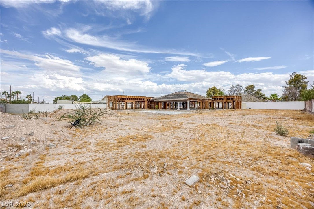 1495 Red Rock Street Property Photo 10