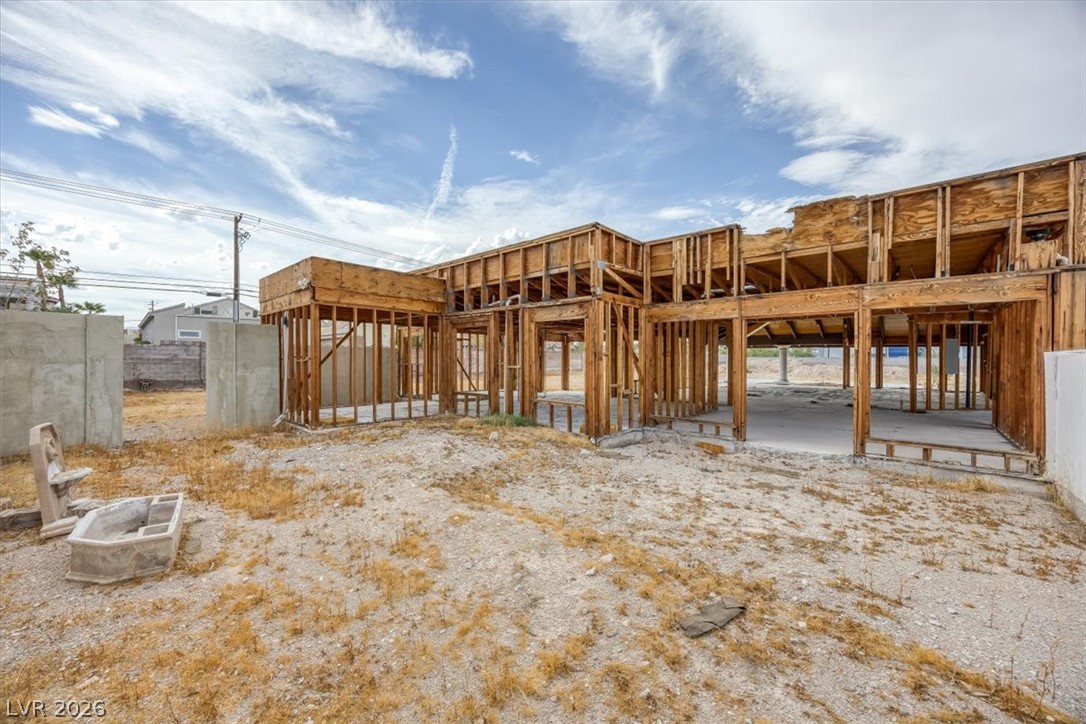 1495 Red Rock Street Property Photo 13