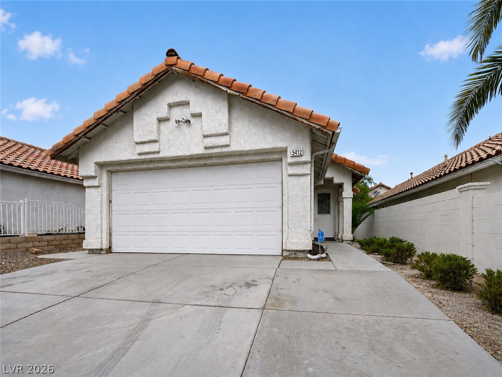 5412 Moonstruck Avenue Property Photo 1