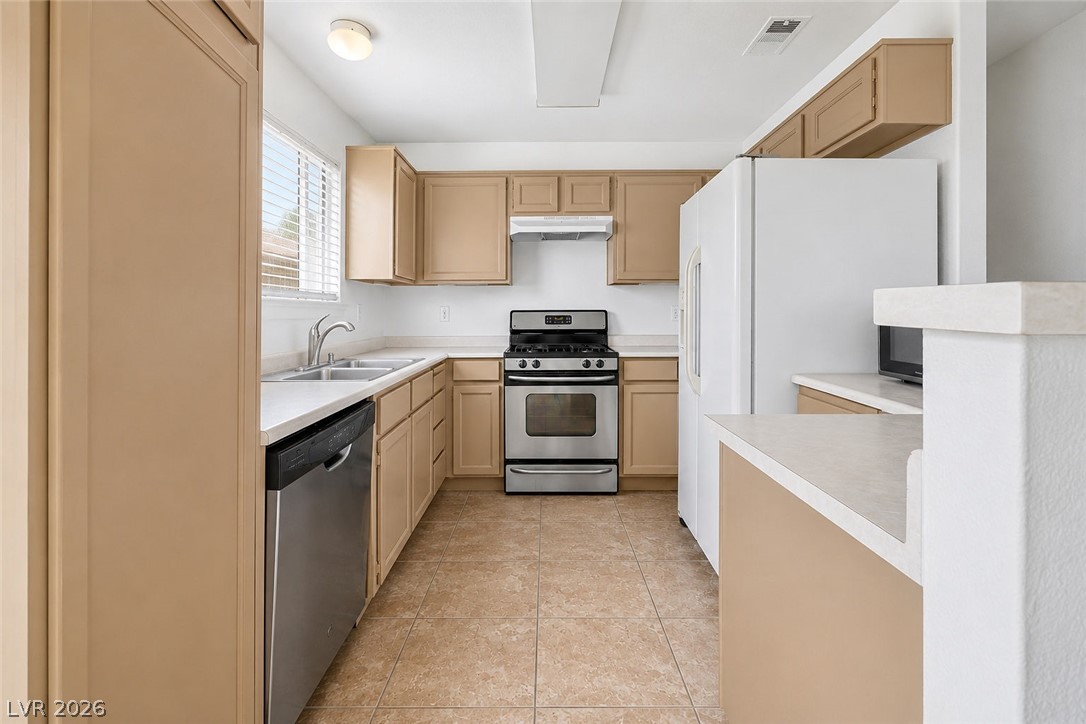 5412 Moonstruck Avenue Property Photo 2