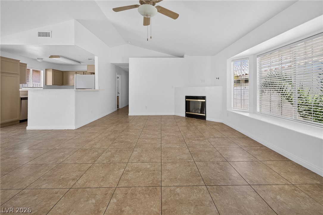 5412 Moonstruck Avenue Property Photo 4