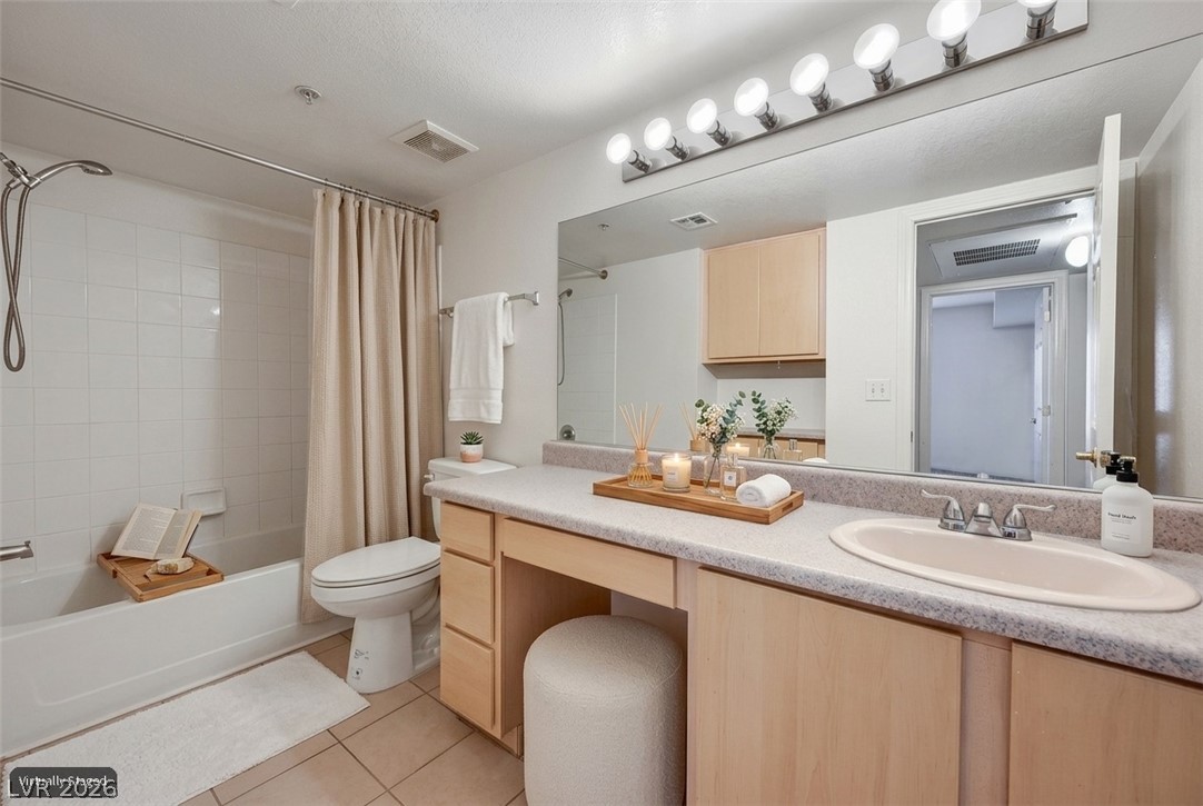 6955 North Durango Drive 3081 Property Photo 15