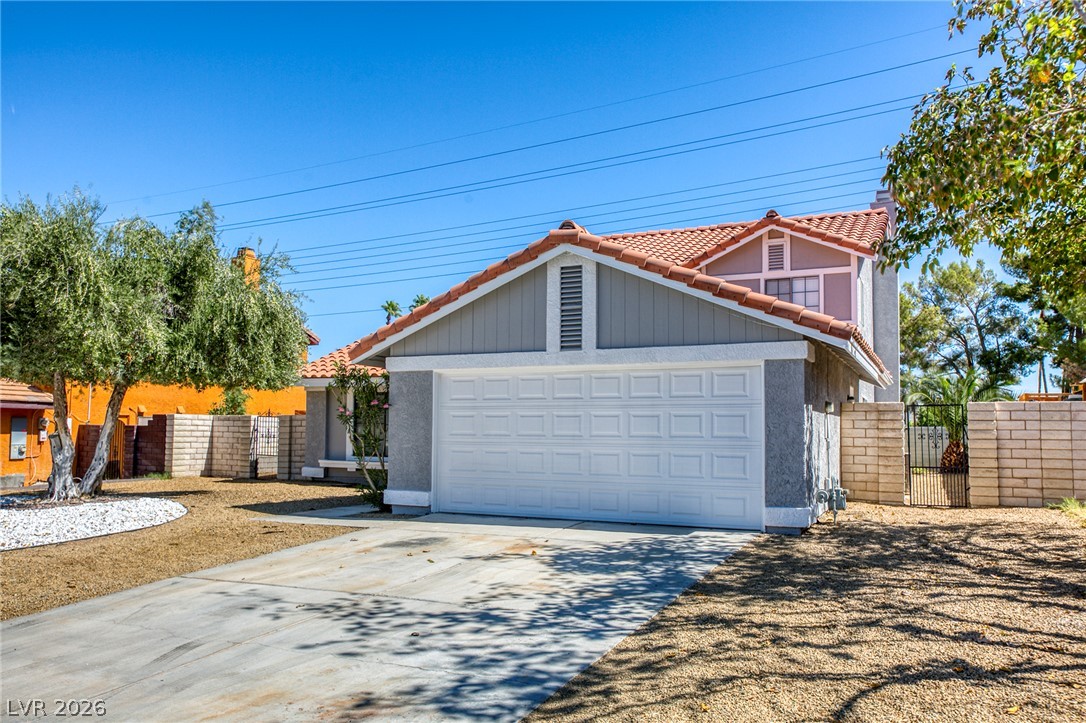 2358 Belvedere Drive Property Photo 2