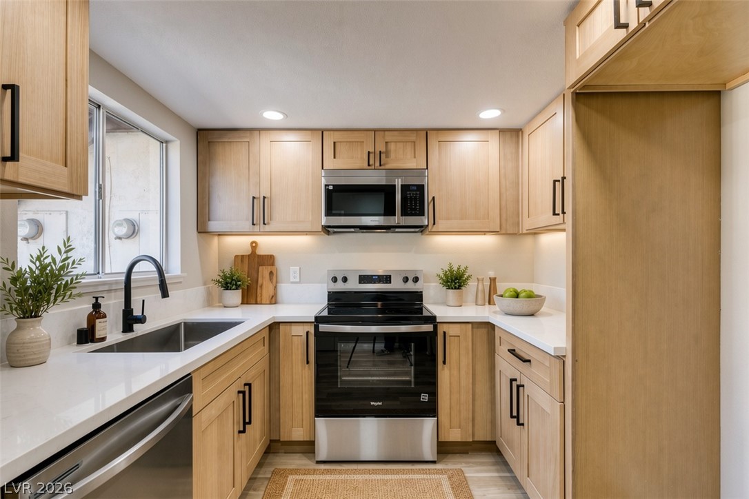 2333 Cardiff Lane C Property Photo 1