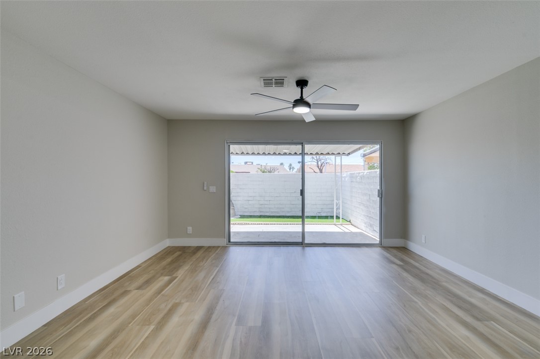 2333 Cardiff Lane C Property Photo 16