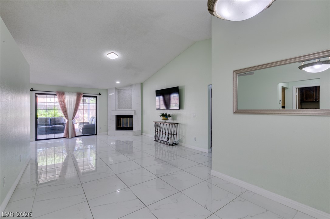 3222 East Oquendo Road Property Photo 7