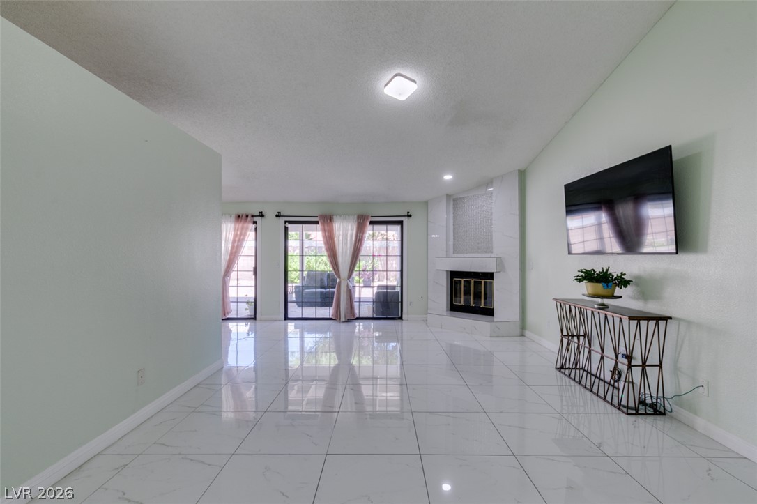3222 East Oquendo Road Property Photo 9