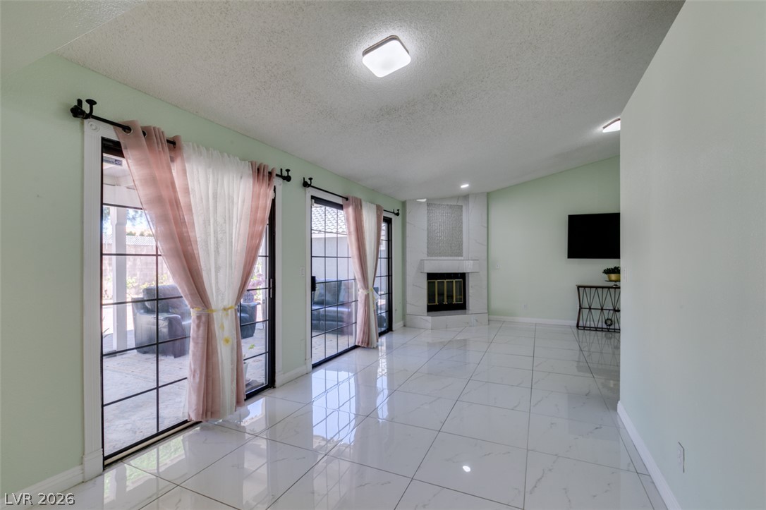 3222 East Oquendo Road Property Photo 23