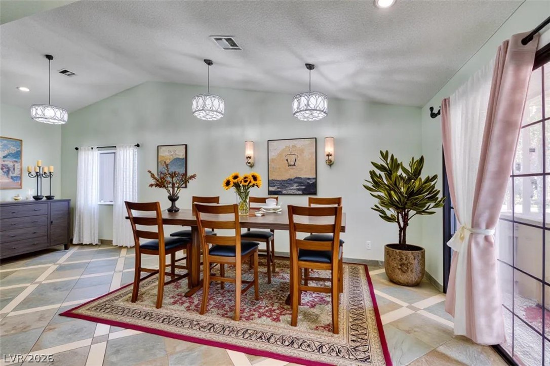 3222 East Oquendo Road Property Photo 26