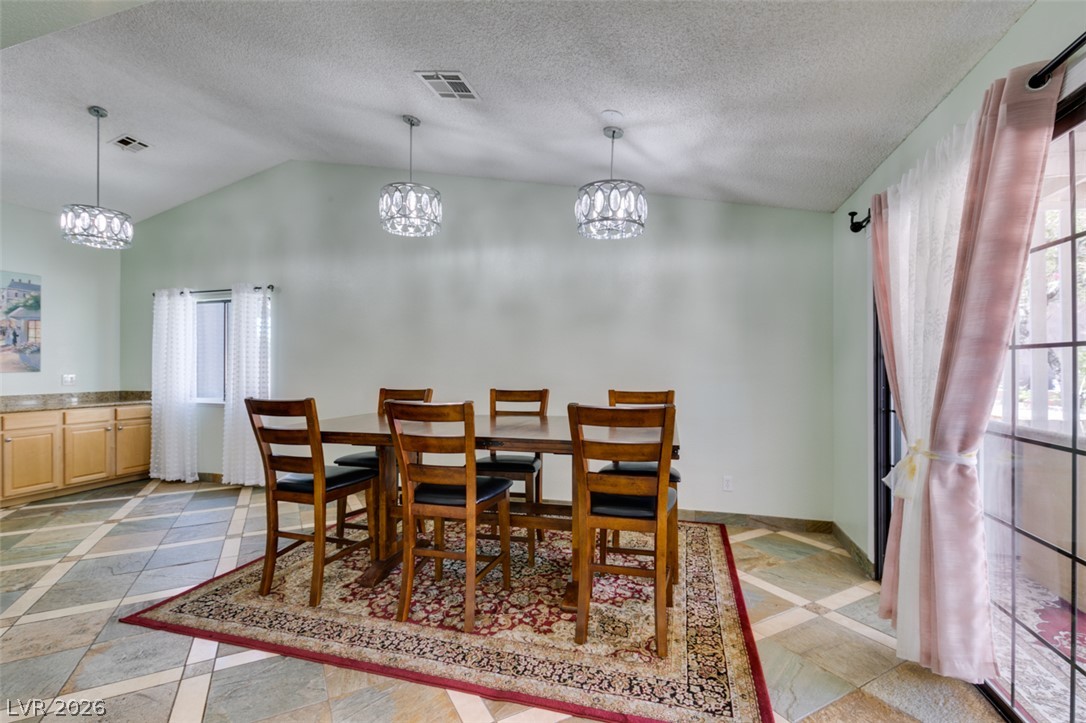3222 East Oquendo Road Property Photo 27