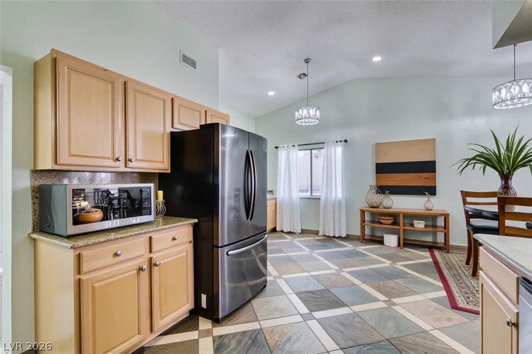 3222 East Oquendo Road Property Photo 33